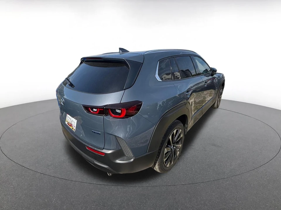 2025 Mazda CX-50 - Image 7 of 10
