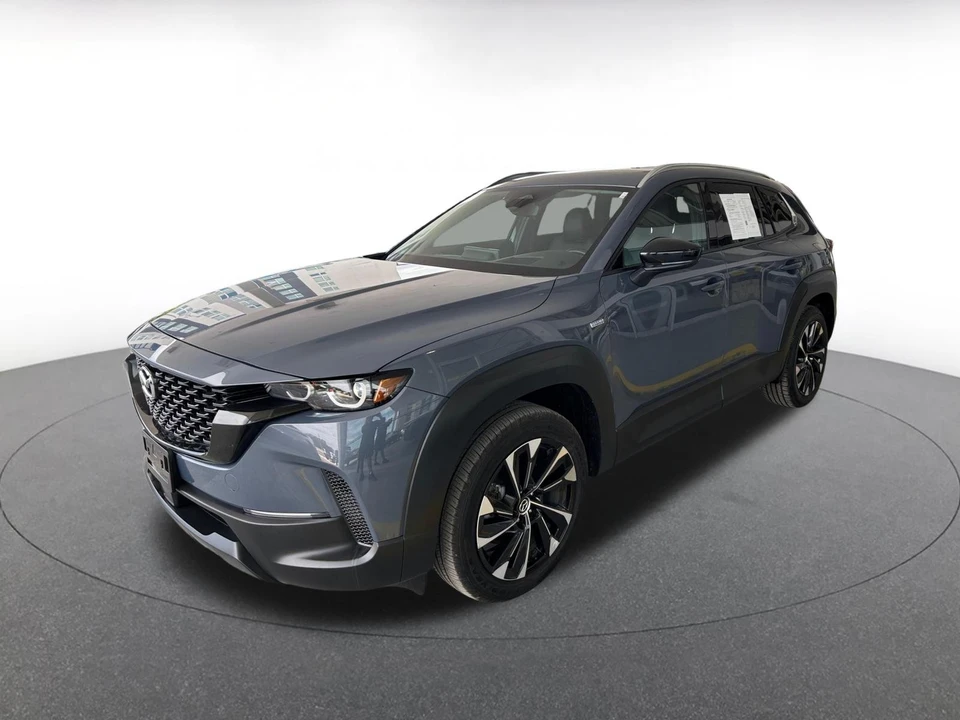 2025 Mazda CX-50 - Image 5 of 31