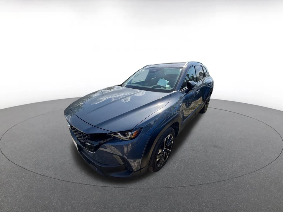 2025 Mazda CX-50 - Image 4 of 10