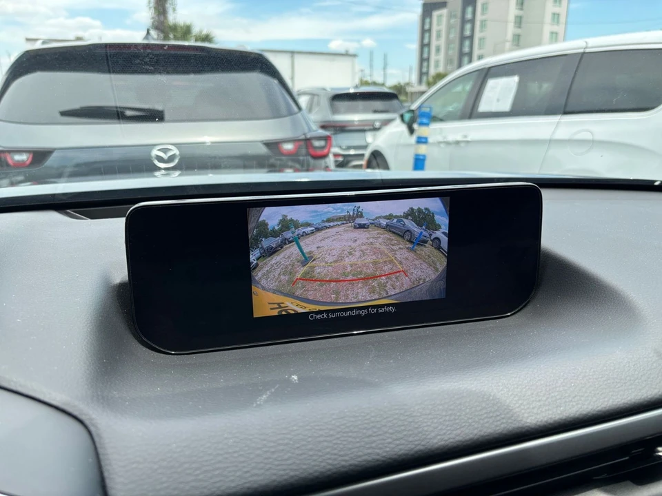 2025 Mazda CX-50 - Image 25 of 31