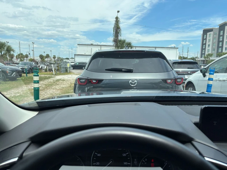 2025 Mazda CX-50 - Image 11 of 31