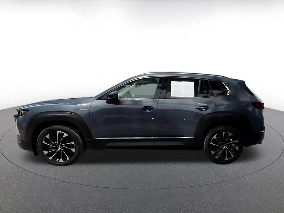 2025 Mazda CX-50 - Image 12 of 31