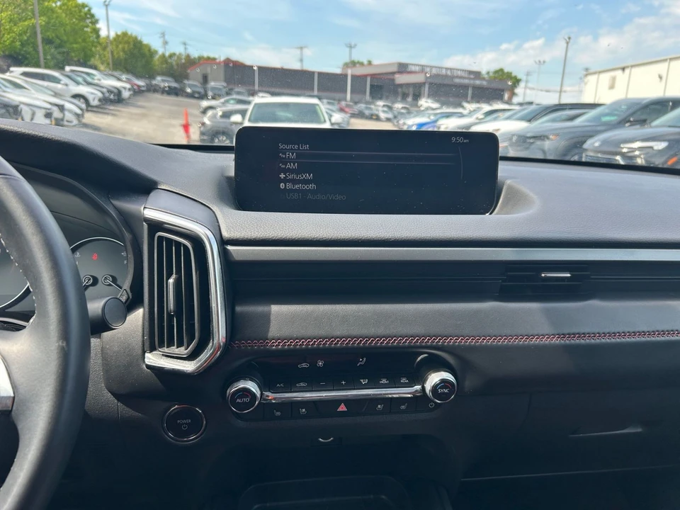 2025 Mazda CX-50 - Image 16 of 31
