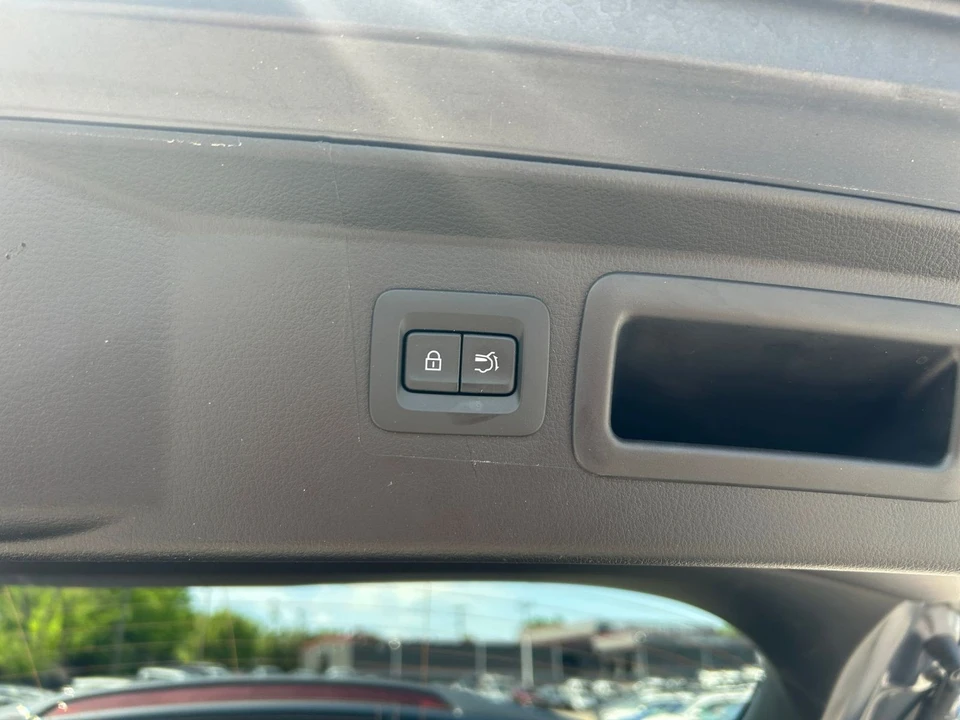 2025 Mazda CX-50 - Image 22 of 31
