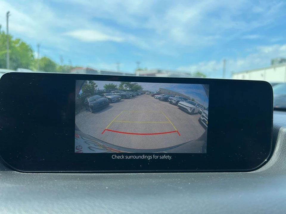 2025 Mazda CX-50 - Image 19 of 31