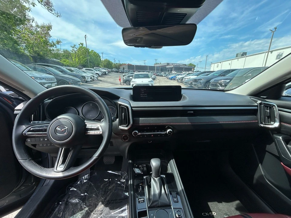 2025 Mazda CX-50 - Image 27 of 31