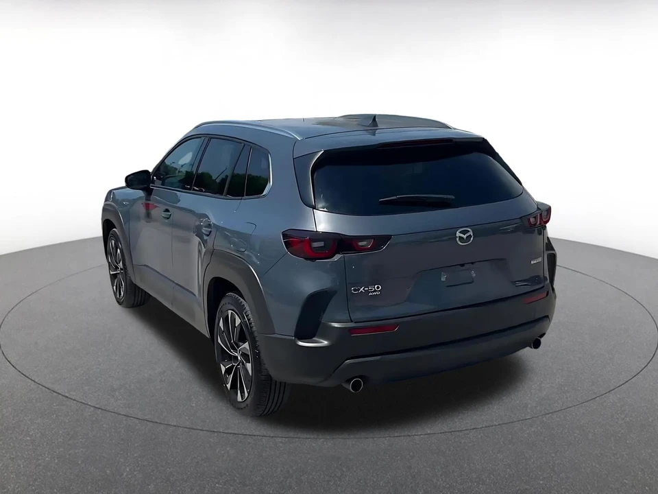 2025 Mazda CX-50 - Image 11 of 31