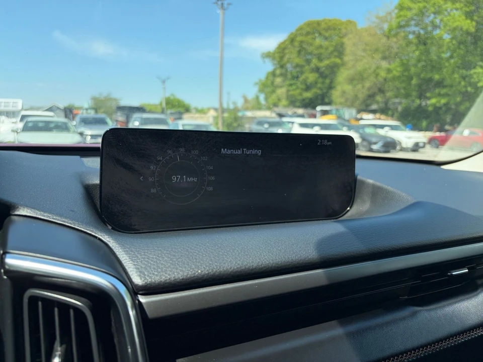 2025 Mazda CX-50 - Image 22 of 31