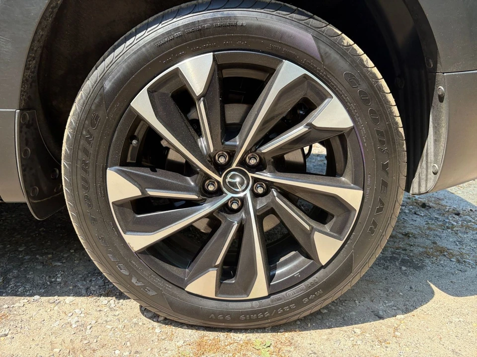2025 Mazda CX-50 - Image 29 of 31
