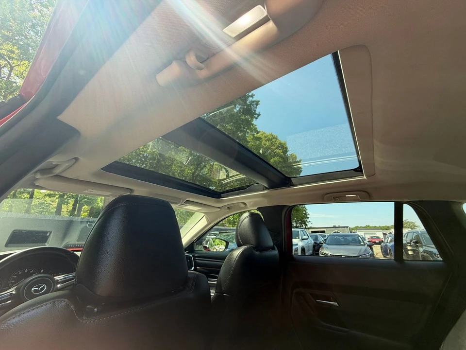 2025 Mazda CX-50 - Image 27 of 31