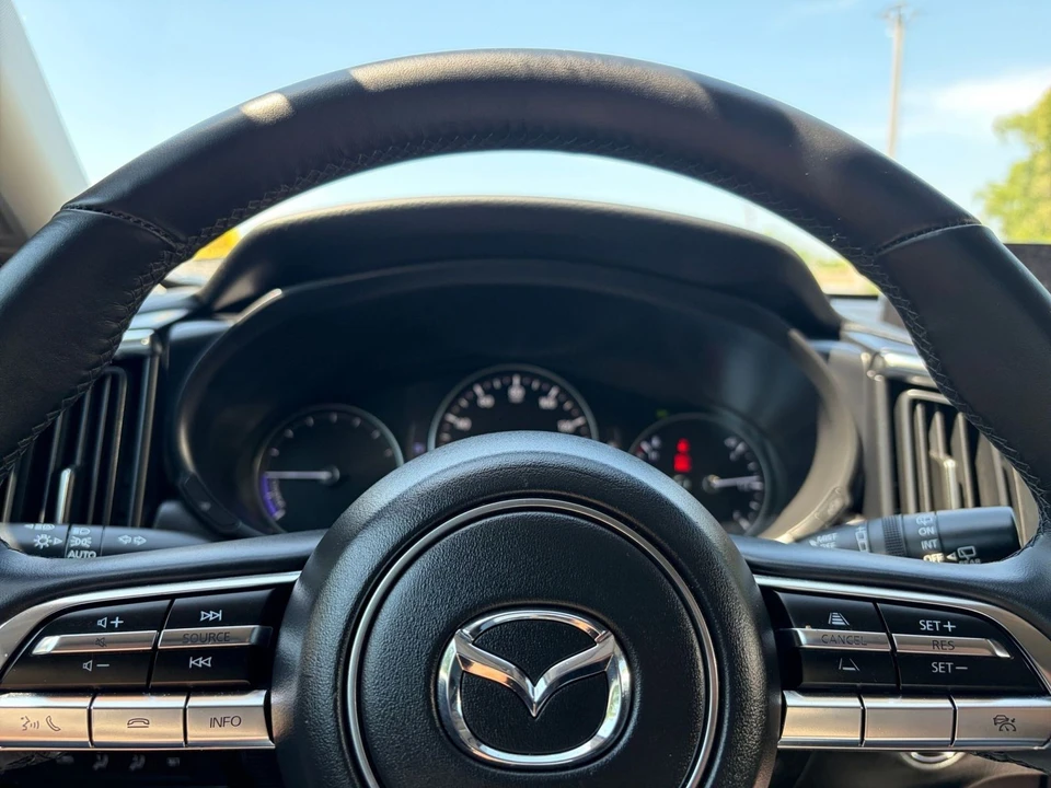 2025 Mazda CX-50 - Image 26 of 31
