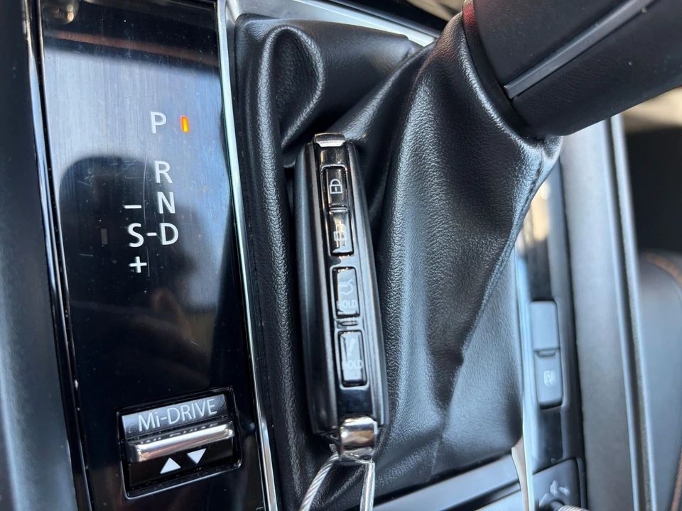 2025 Mazda CX-50 - Image 23 of 31