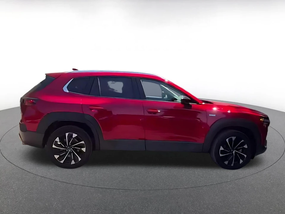2025 Mazda CX-50 - Image 18 of 31