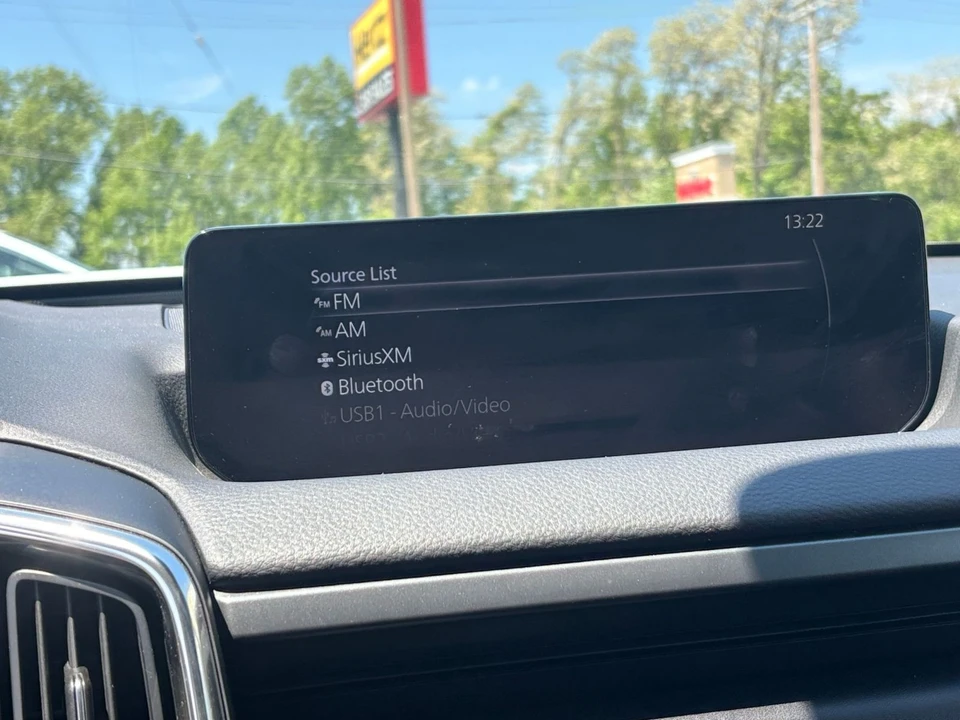 2025 Mazda CX-50 - Image 23 of 31