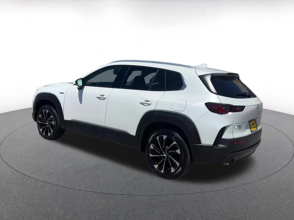 2025 Mazda CX-50 - Image 12 of 31
