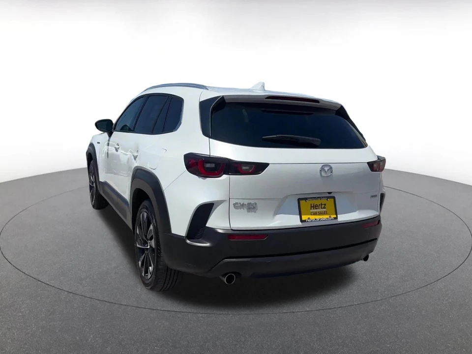 2025 Mazda CX-50 - Image 13 of 31