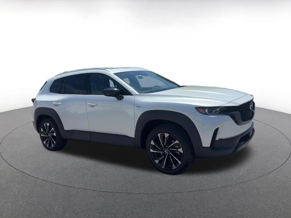 2025 Mazda CX-50 - Image 2 of 31