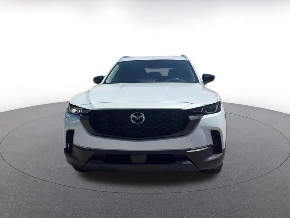 2025 Mazda CX-50 - Image 4 of 31