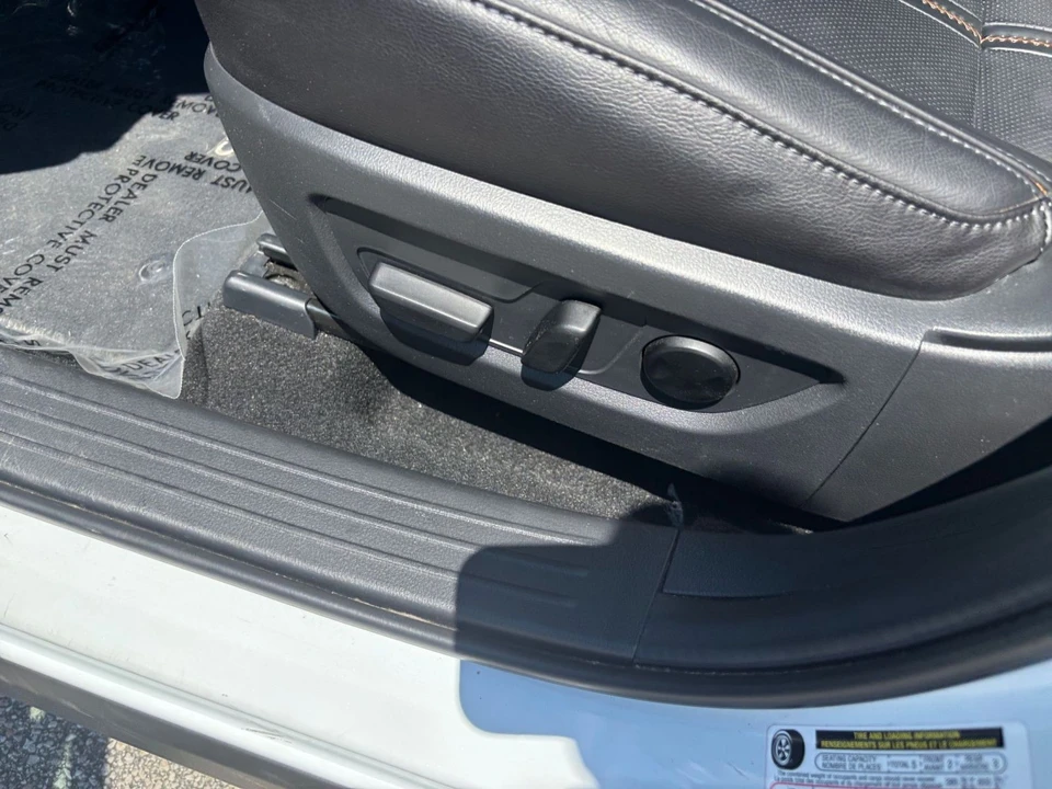 2025 Mazda CX-50 - Image 25 of 31