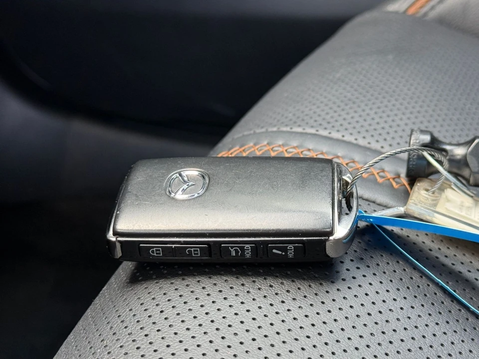 2025 Mazda CX-50 - Image 17 of 31