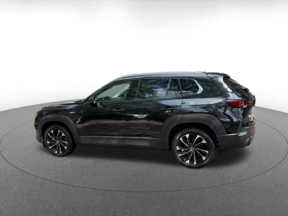 2025 Mazda CX-50 - Image 9 of 31