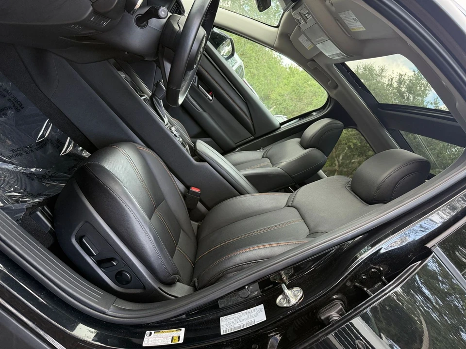 2025 Mazda CX-50 - Image 24 of 31