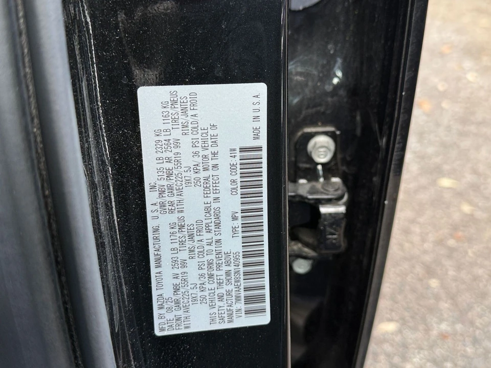 2025 Mazda CX-50 - Image 26 of 31