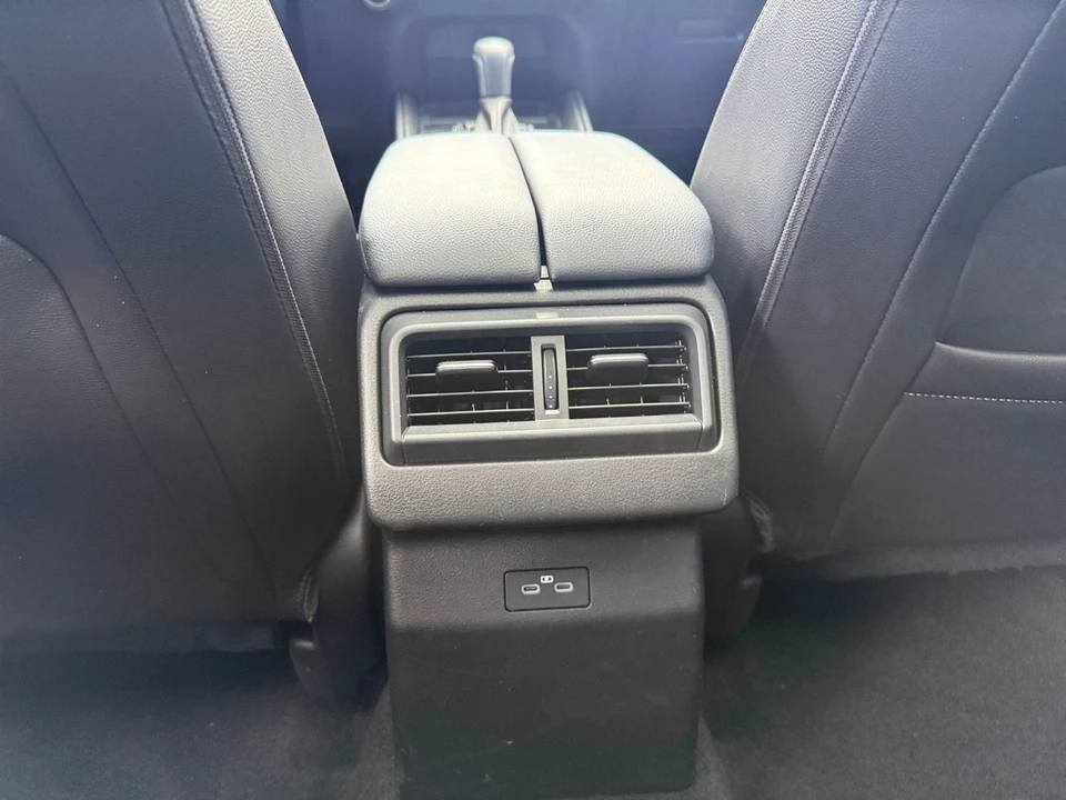 2025 Mazda CX-50 - Image 19 of 31