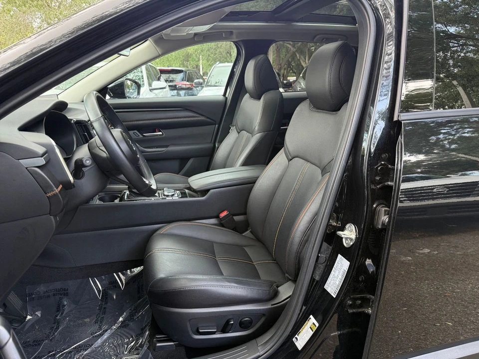2025 Mazda CX-50 - Image 30 of 31