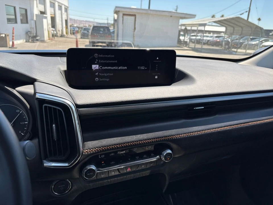 2025 Mazda CX-50 - Image 14 of 31