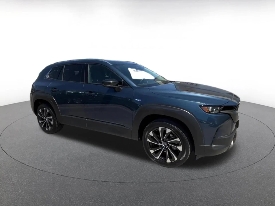 2025 Mazda CX-50 - Image 2 of 31