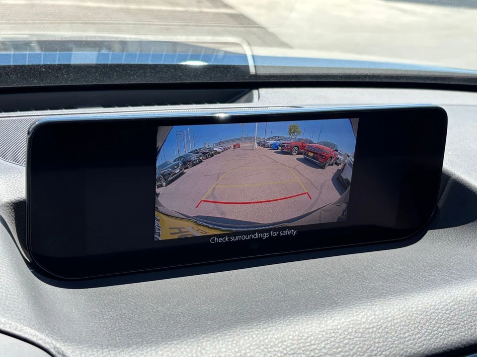 2025 Mazda CX-50 - Image 21 of 31