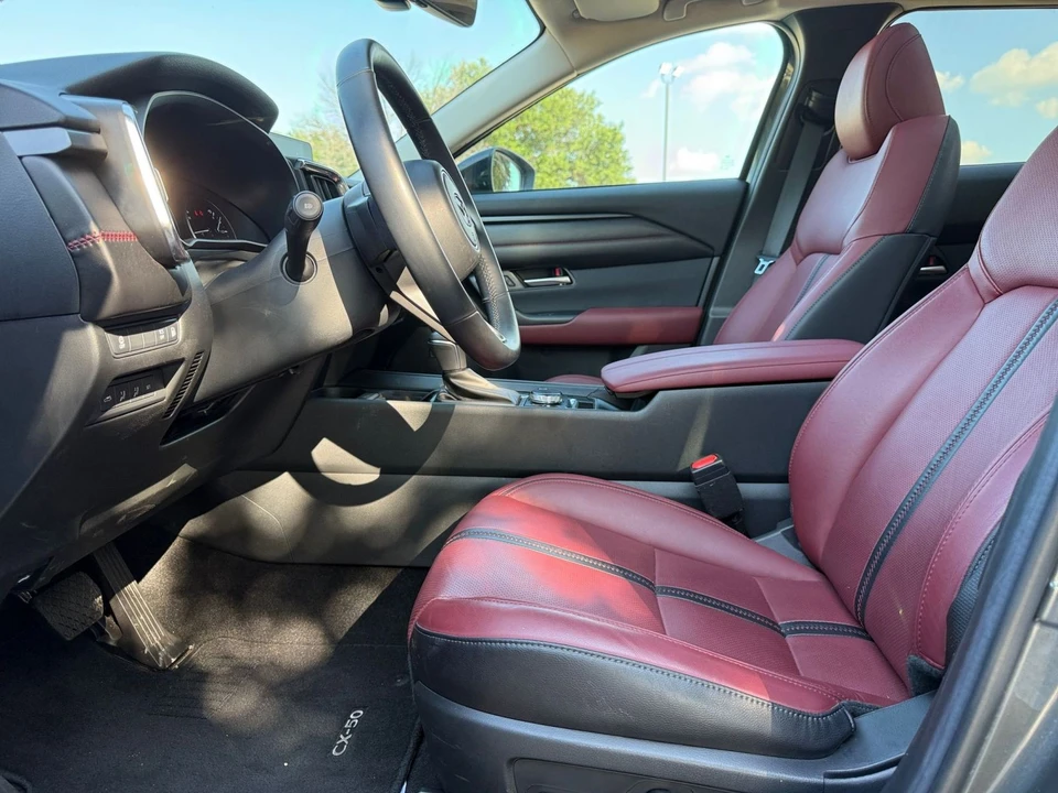2025 Mazda CX-50 - Image 26 of 31