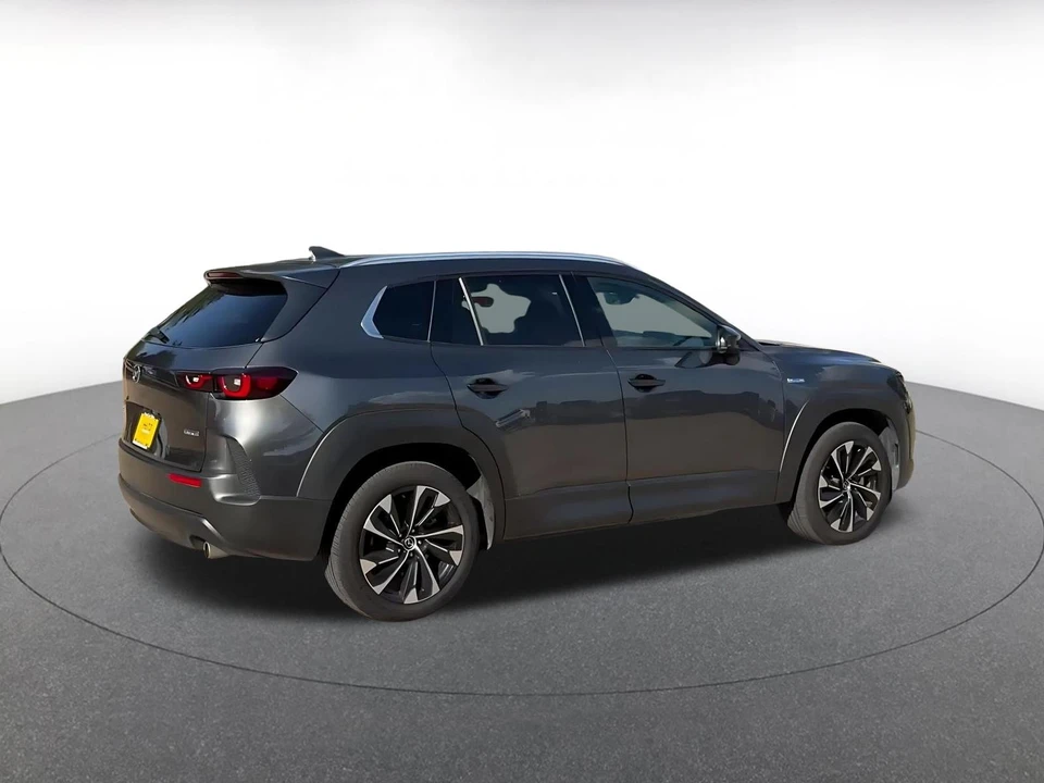 2025 Mazda CX-50 - Image 13 of 31