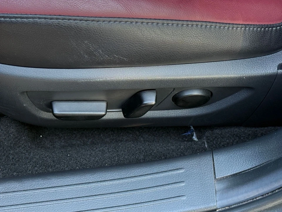 2025 Mazda CX-50 - Image 21 of 31