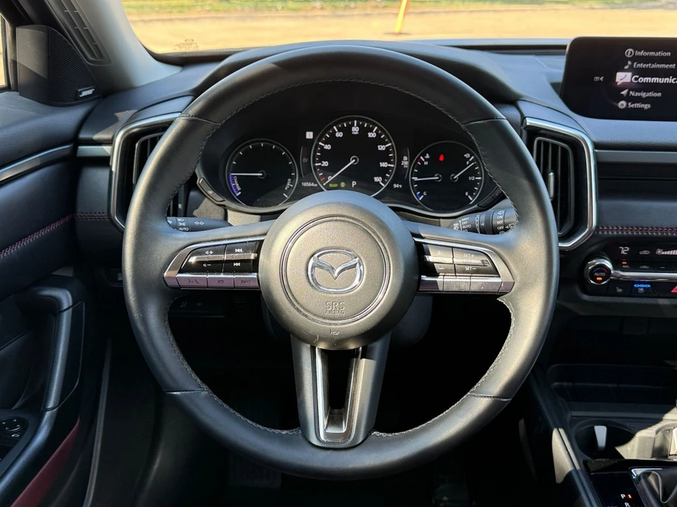 2025 Mazda CX-50 - Image 27 of 31