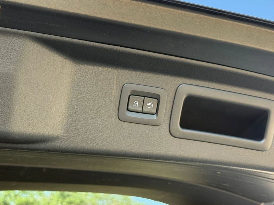 2025 Mazda CX-50 - Image 22 of 31