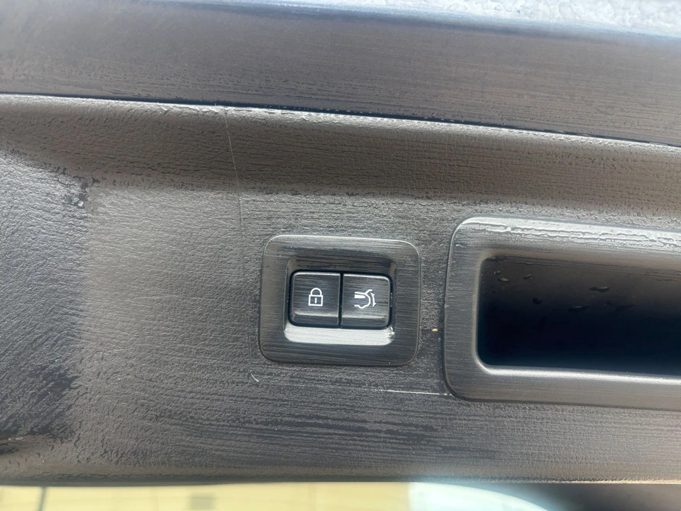 2025 Mazda - Image 20 of 31