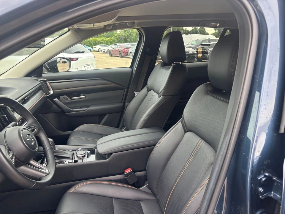 2025 Mazda - Image 23 of 31