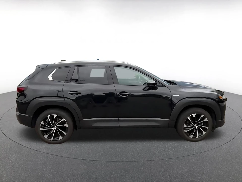 2025 Mazda CX-50 - Image 18 of 31