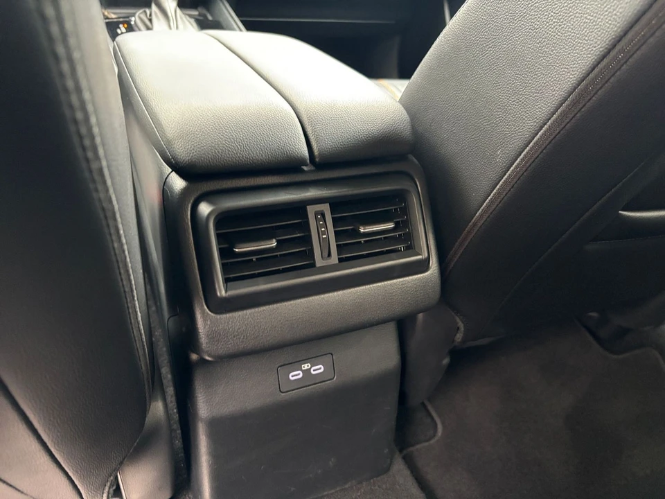 2025 Mazda CX-50 - Image 26 of 31