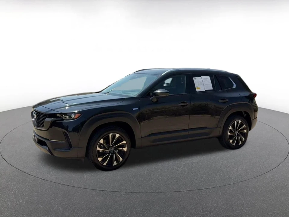 2025 Mazda CX-50 - Image 9 of 31