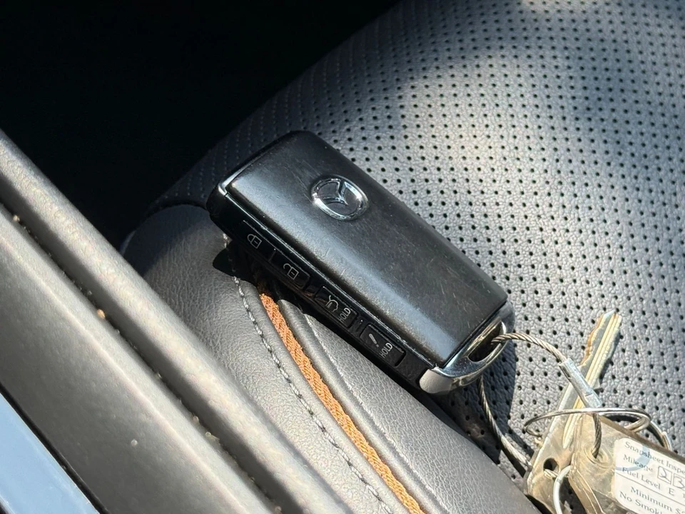 2025 Mazda CX-50 - Image 24 of 31