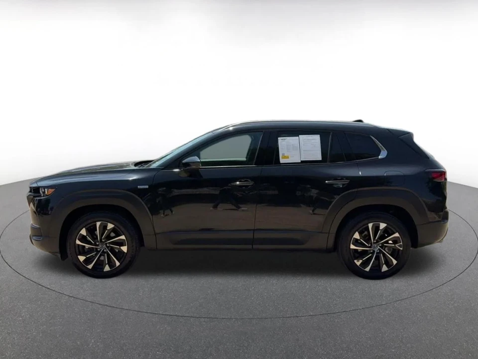 2025 Mazda CX-50 - Image 11 of 31