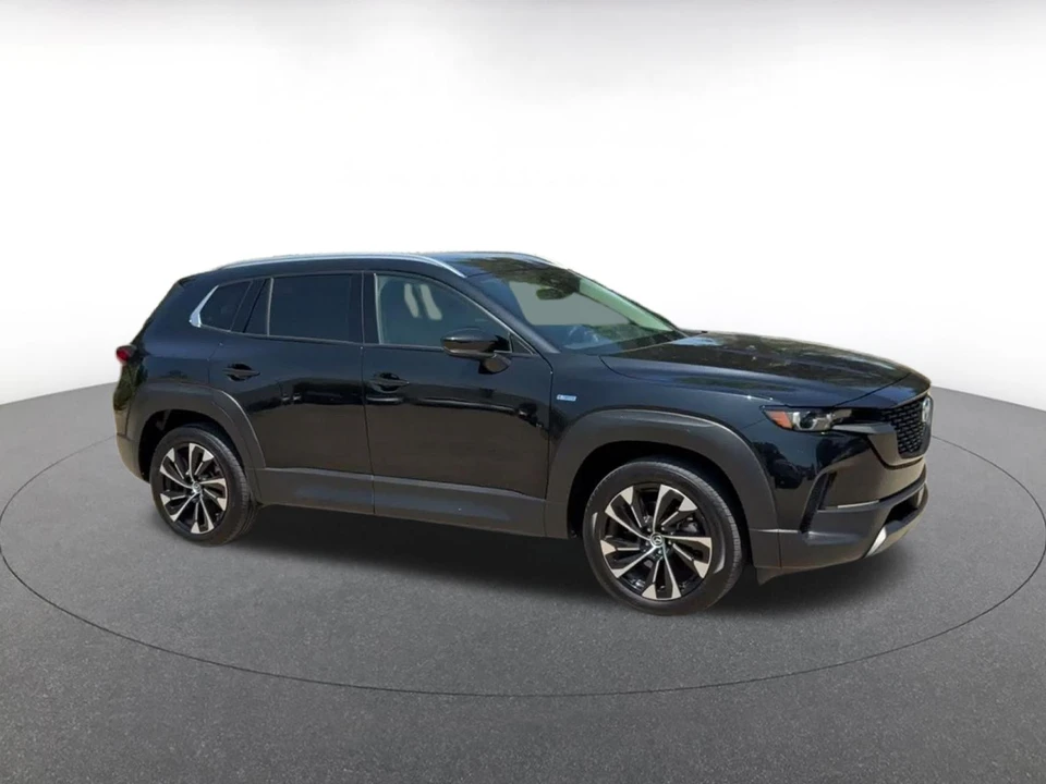 2025 Mazda CX-50 - Image 2 of 31