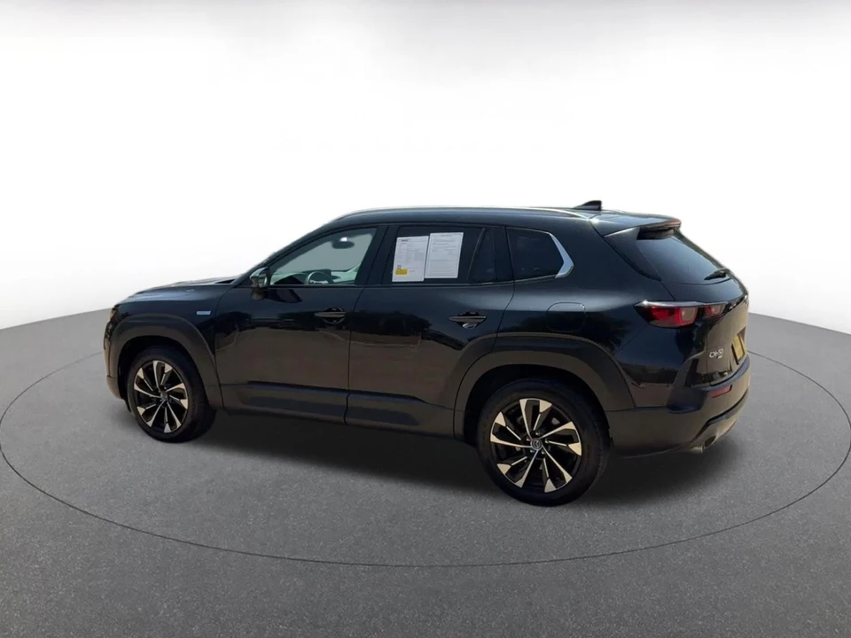 2025 Mazda CX-50 - Image 12 of 31