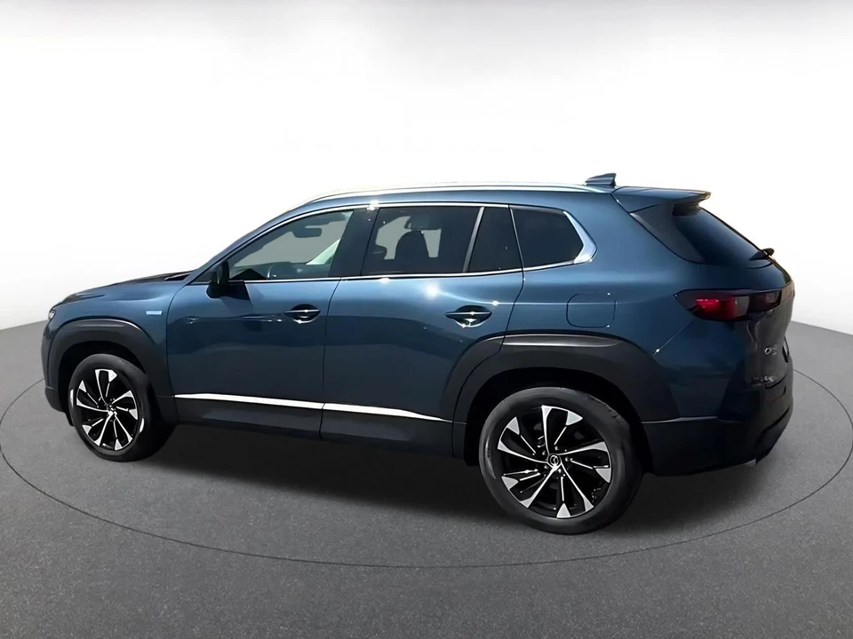 2025 Mazda CX-50 - Image 11 of 31
