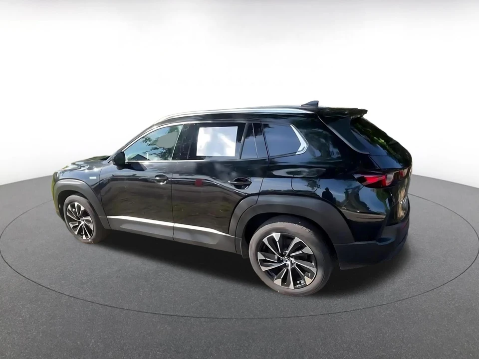 2025 Mazda CX-50 - Image 12 of 31