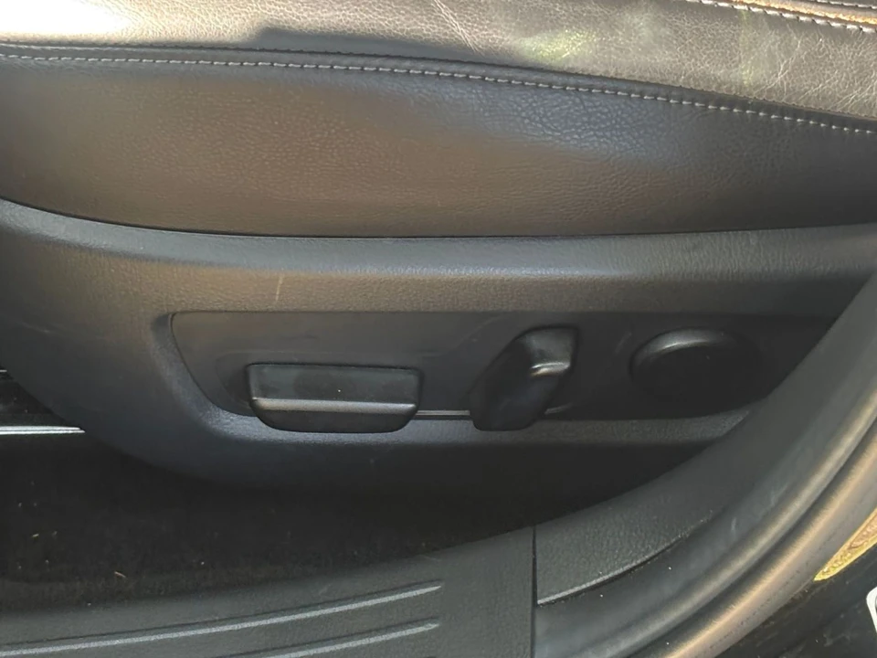 2025 Mazda CX-50 - Image 25 of 31