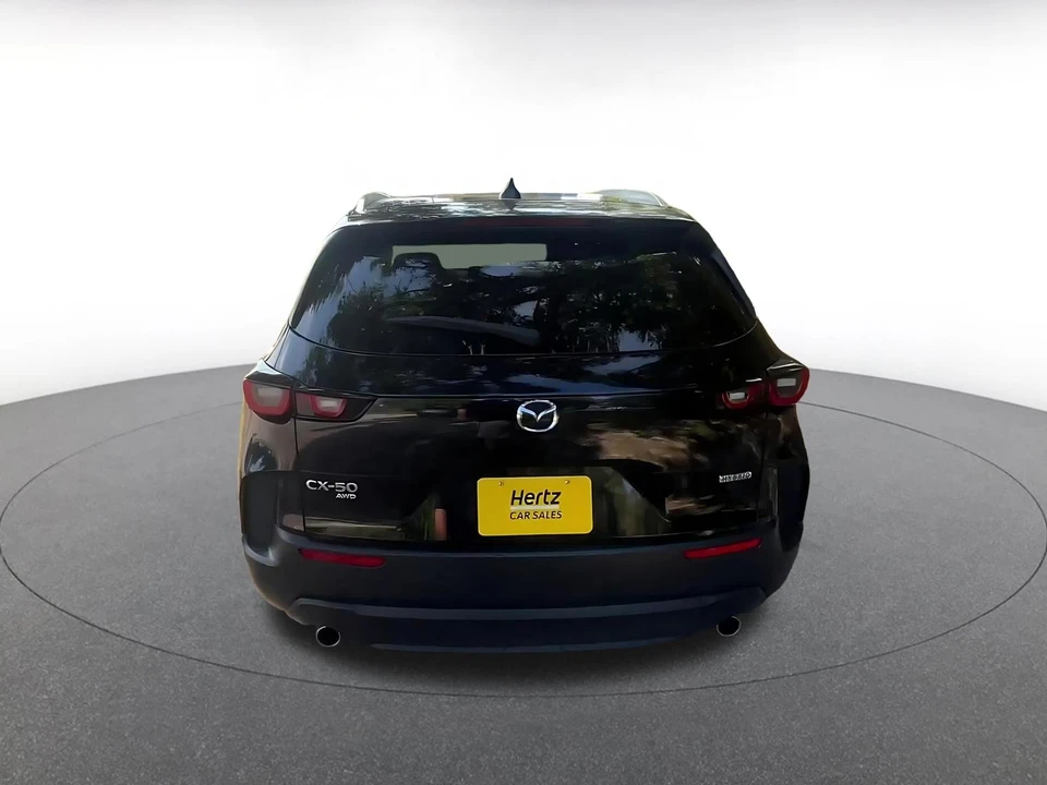 2025 Mazda CX-50 - Image 14 of 31